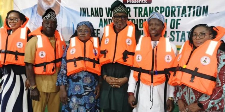 FG lifts Ogun State waterways operators with 3,500 life-jackets