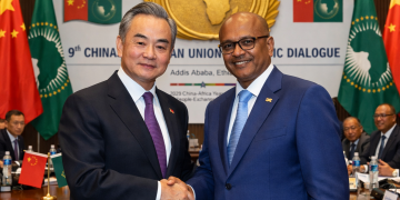 Wang, Youssouf hold strategic dialogue on China-AU relations